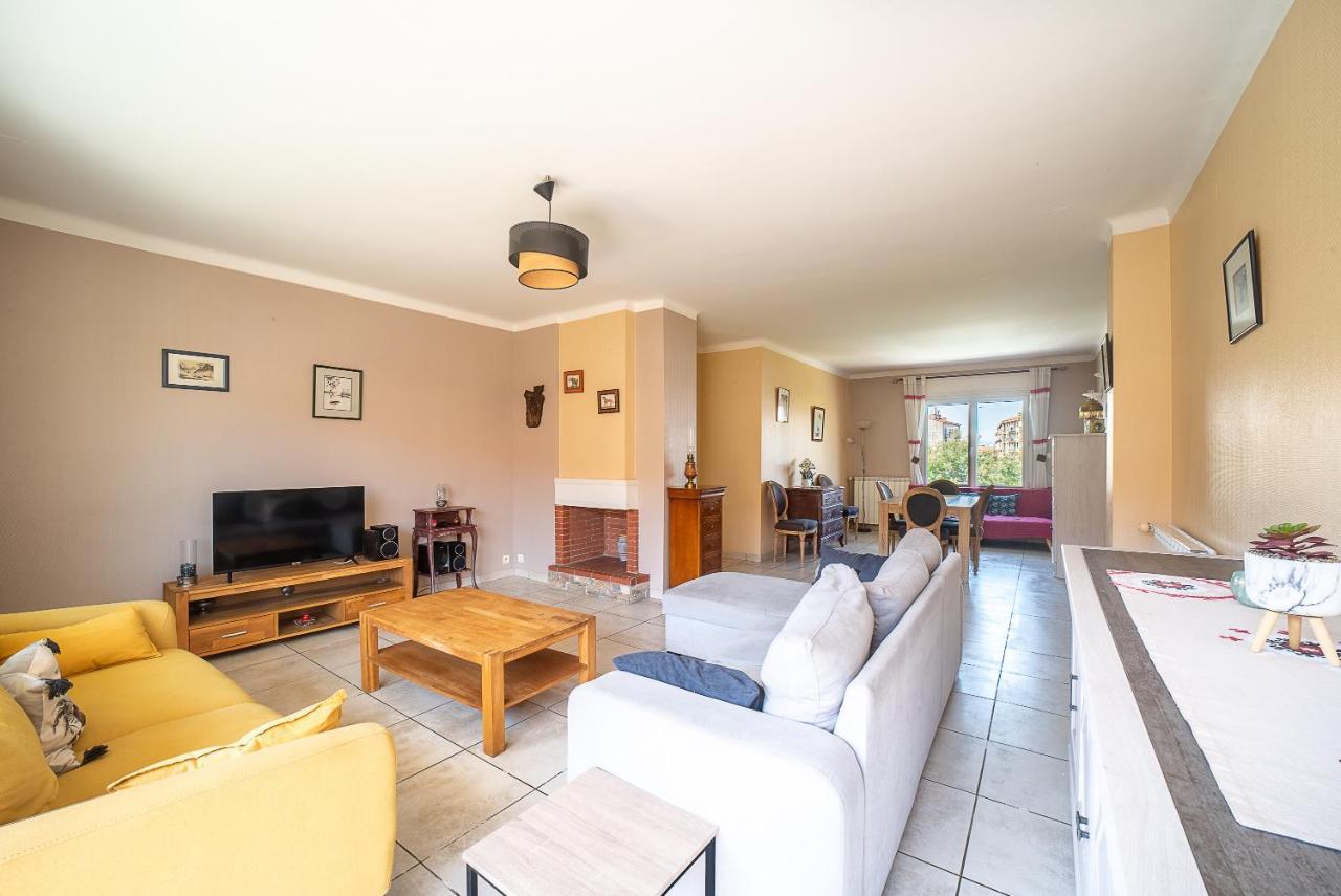 Appartement Le Marechal Juin - Appt 8 Voyageurs à Perpignan Extérieur photo